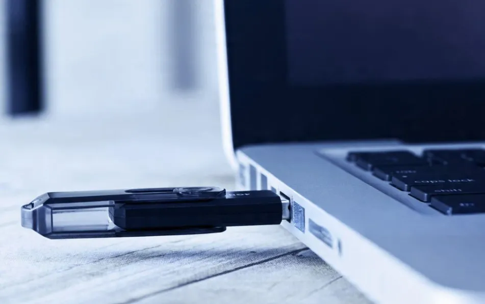 USB flash drive data recovery